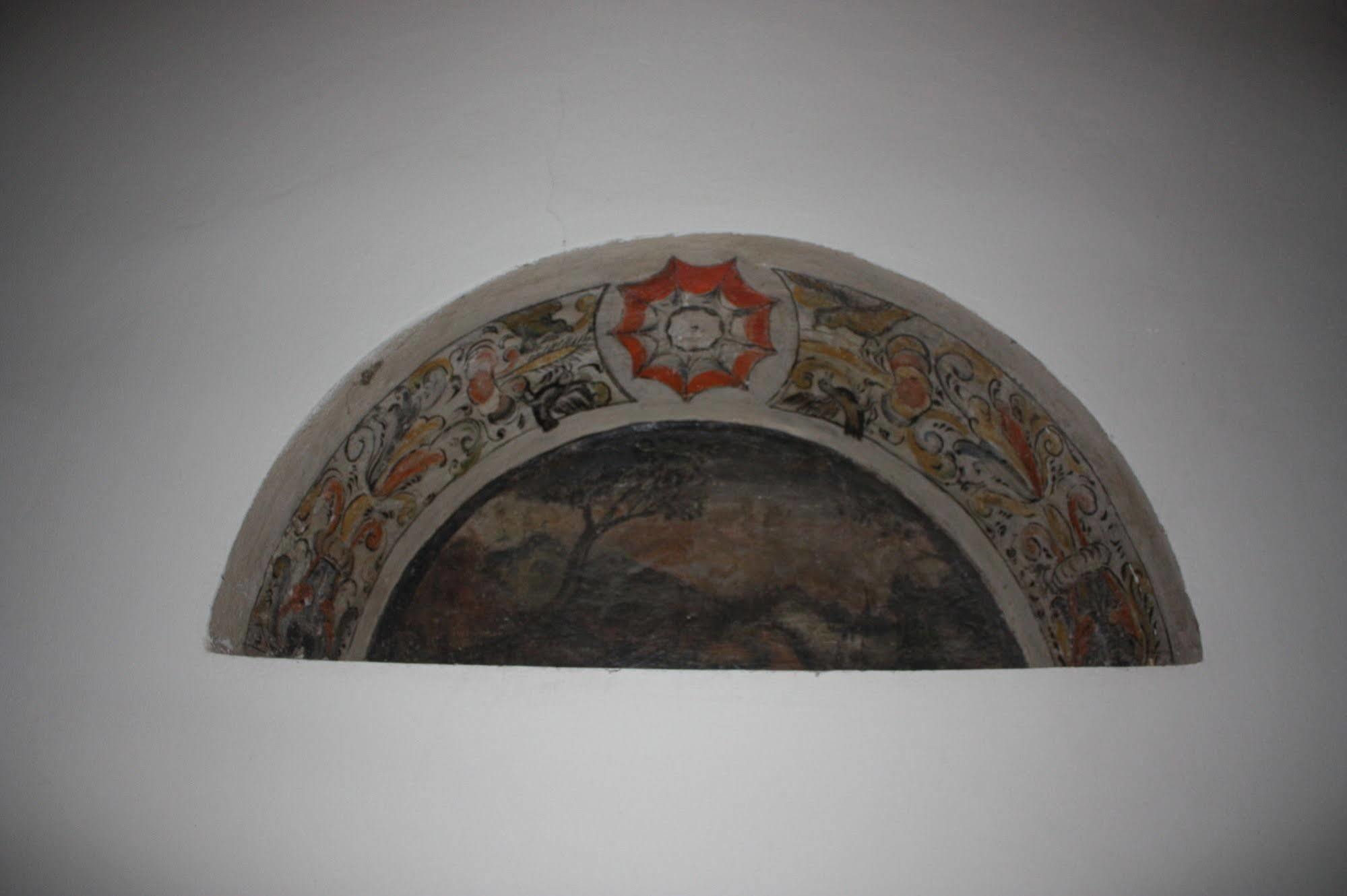 Little Italy Hostel Ex Chiesa S Donato بيرودجا المظهر الخارجي الصورة